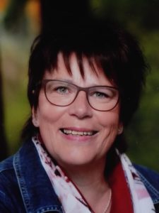Dieses Bild hat ein leeres Alt-Attribut. Der Dateiname ist IMG_20170202_093645-e1601457615821-225x300.jpg